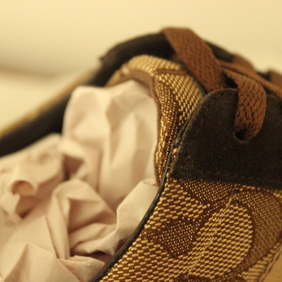 Coach Joss Signature C Brown Canvas Sneaker - Picture 7 of 8